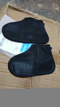 Non-Slip Silicone Rain Reusable Anti skid Waterproof Fordable Boot Shoe Cover (Small Size / 1 Pair / Mix Color)